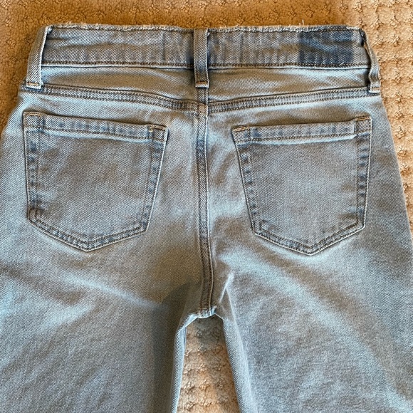 Hollister Low-Rise Relaxed Straight Leg Jeans Light Wash 00/24 Regular - Picture 6 of 9